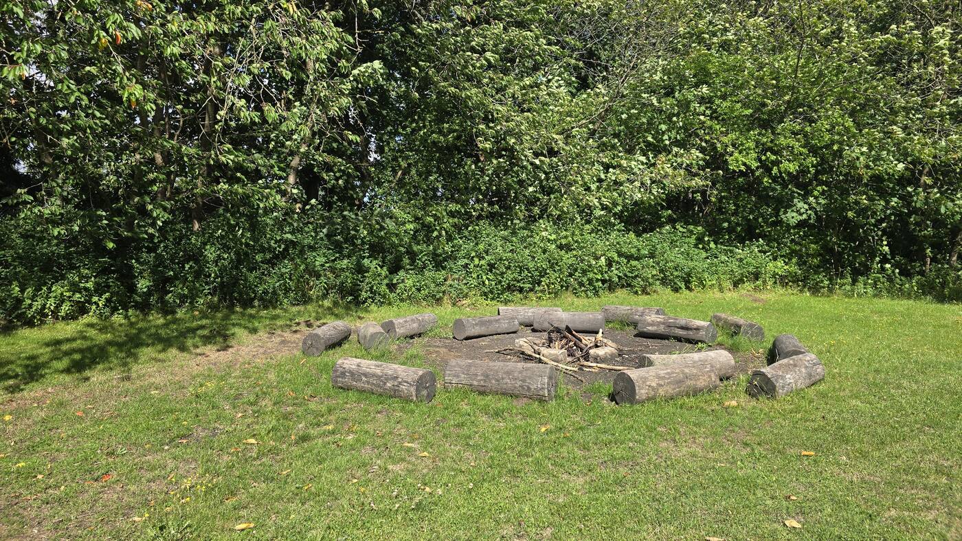 Bålplads på grunden